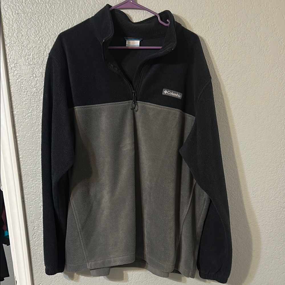 EUC… men’s XXL Columbia fleece 1/4 zip pullover jacket. Very soft